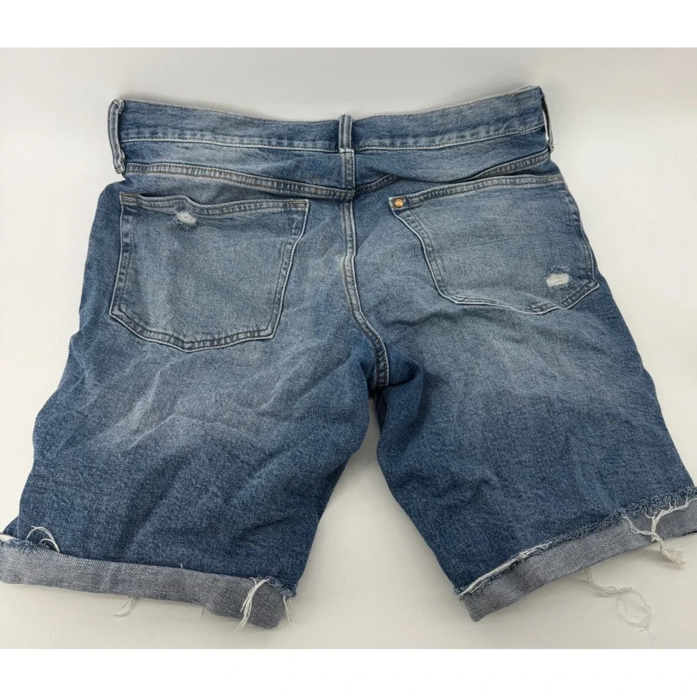 H&M Mens Regular Fit Distressed Denim Shorts Blue Ripped Raw Hem Size 32